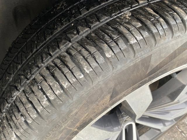 Used 2023 Volkswagen Atlas Cross Sport SEL Premium R-Line image 25