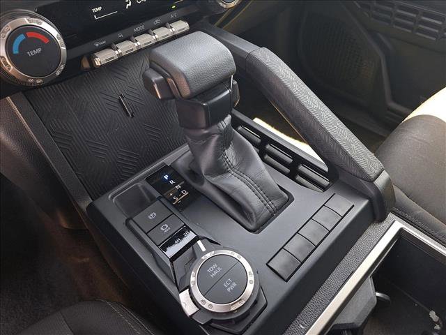 Used 2024 Toyota Tacoma SR5 AWD/4WD image 14