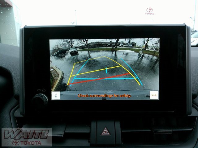 Used 2025 Toyota RAV4 XLE image 15