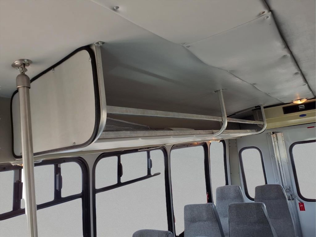 Used 2005 Chevrolet Express 3500 w/ RV Package image 25