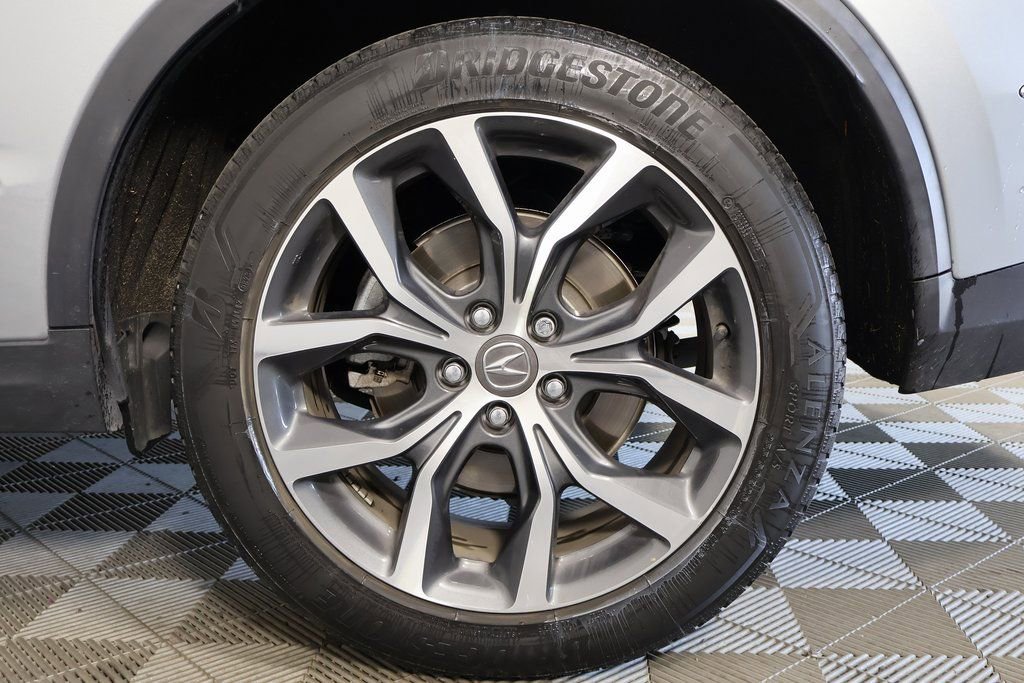 Used 2023 Acura MDX SH-AWD w/ Technology Package image 16