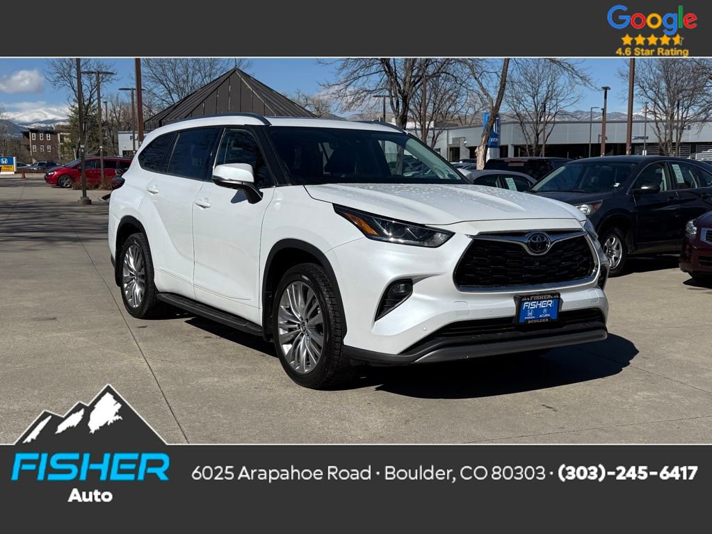 Used 2022 Toyota Highlander Platinum AWD/4WD image 1