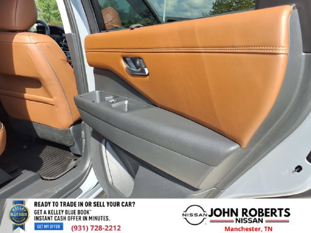 Used 2024 Nissan Pathfinder Platinum FWD image 20