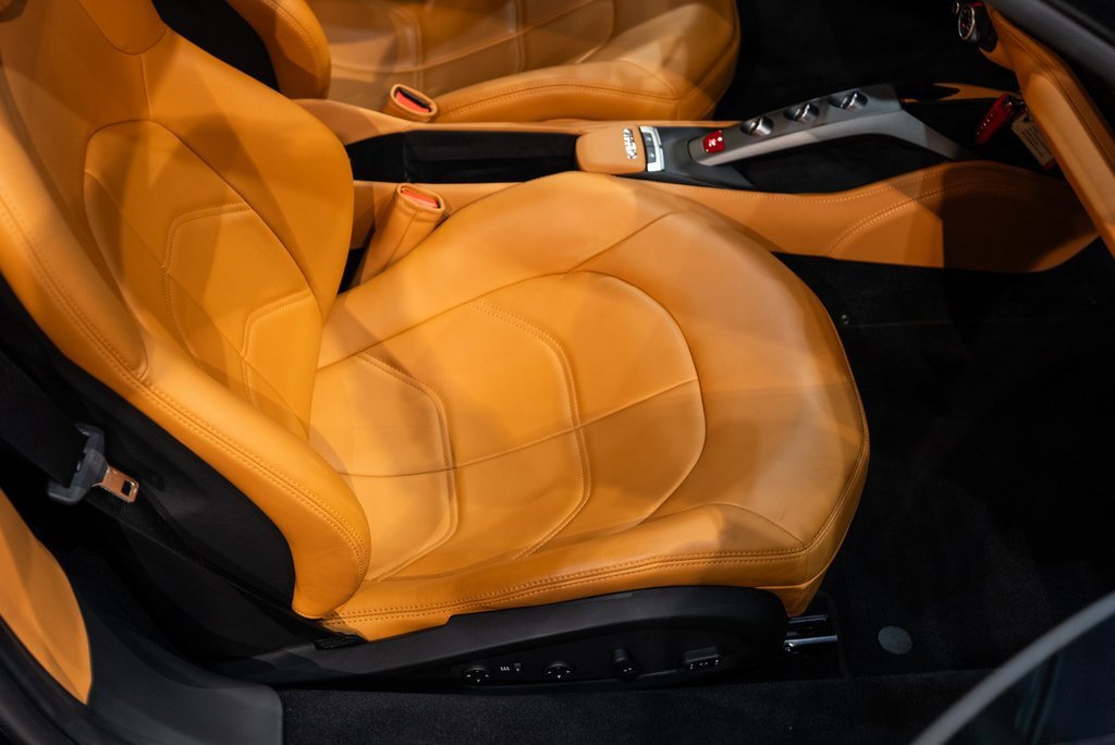 Used 2018 Ferrari 488 GTB Base image 39