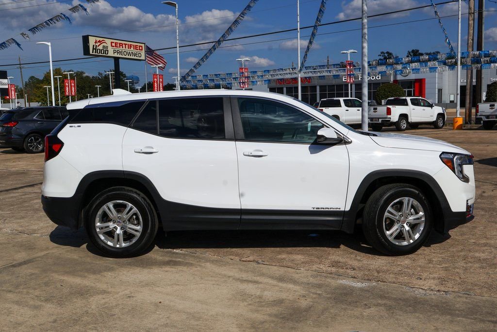 Used 2024 GMC Terrain SLE image 20