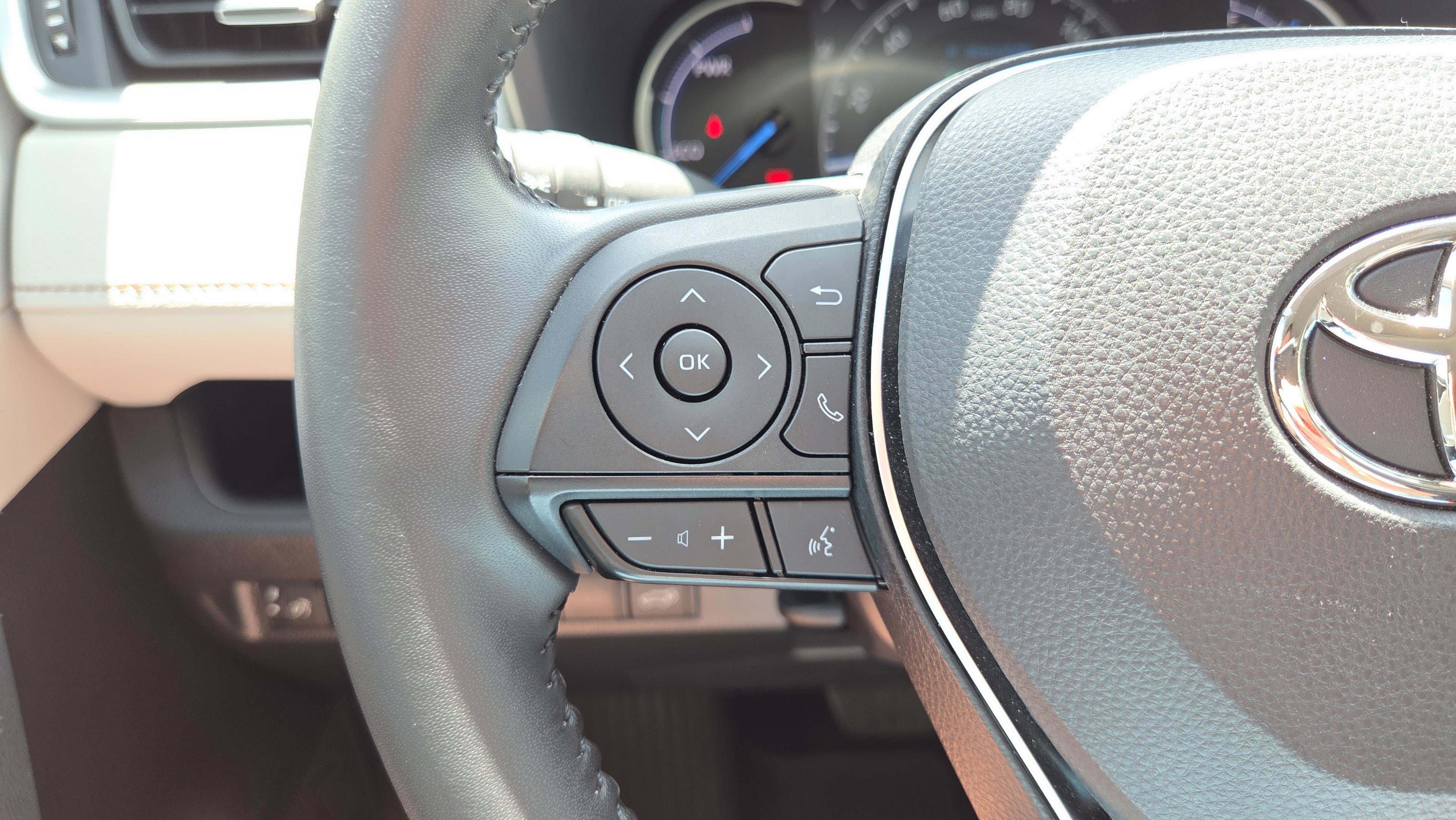 Certified 2023 Toyota RAV4 XLE Premium AWD/4WD image 12