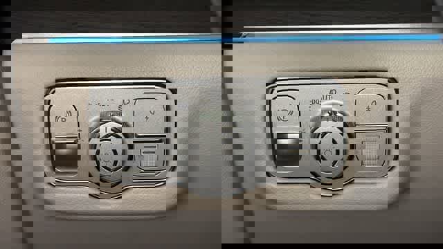 Used 2020 Mercedes-Benz GLE 350 4MATIC image 17