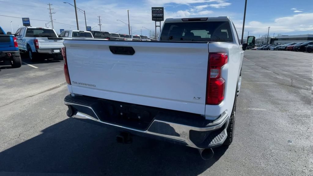 Used 2024 Chevrolet Silverado 2500 LT AWD/4WD image 9