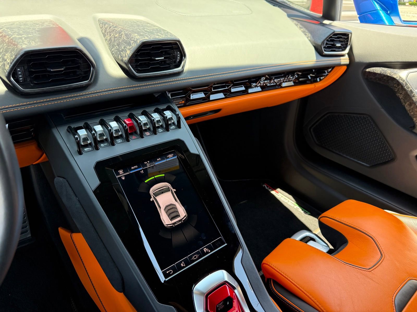 Used 2020 Lamborghini Huracan EVO RWD image 37
