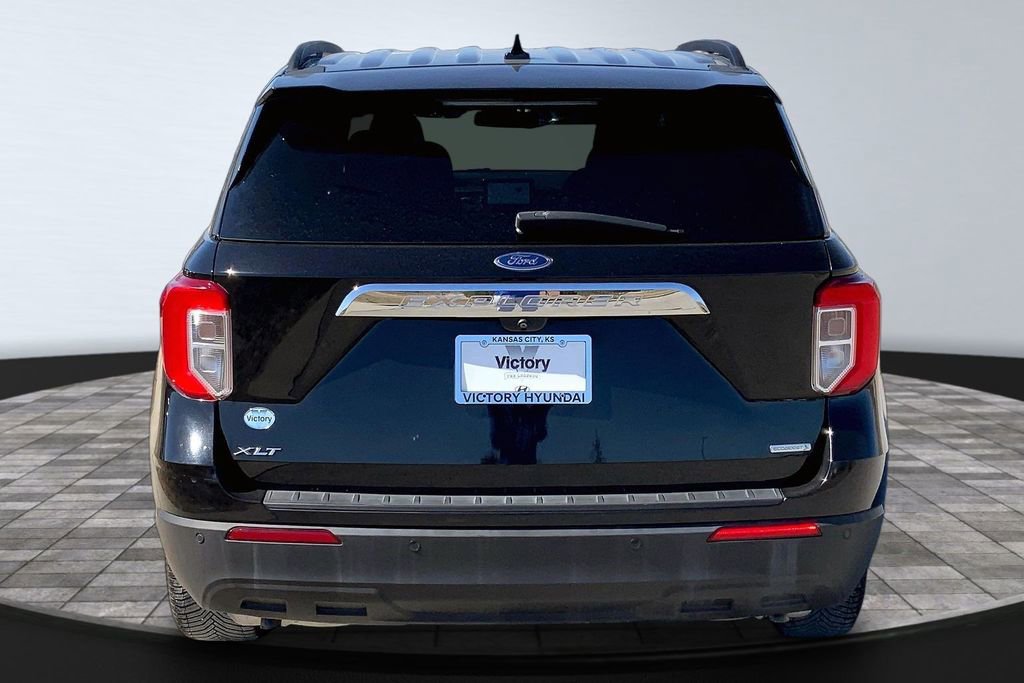 Used 2020 Ford Explorer XLT image 6