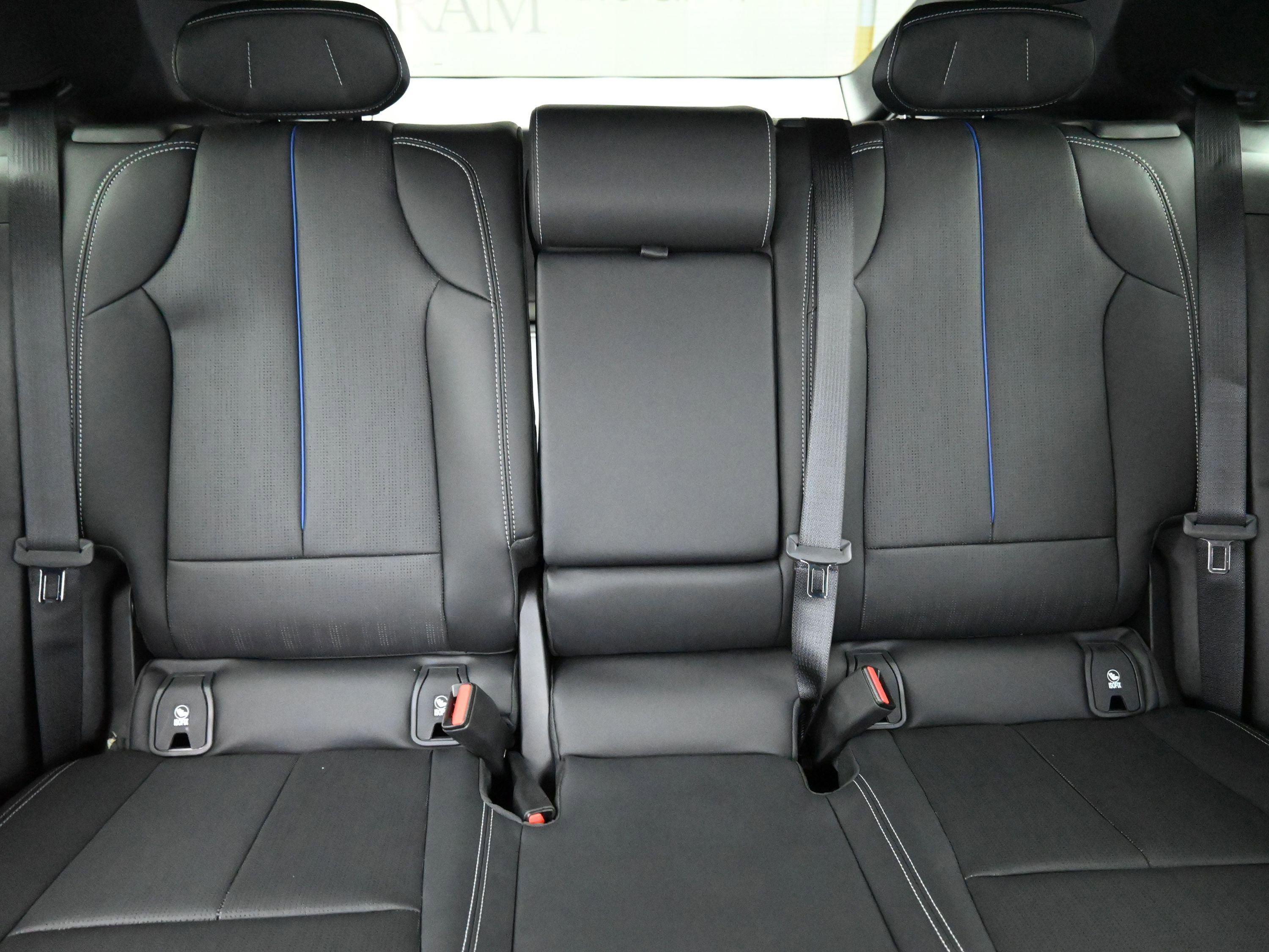 New 2025 Cadillac Lyriq Luxury image 14