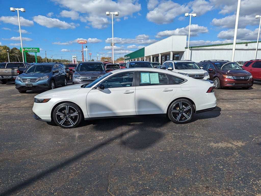 Certified 2025 Honda Accord Sport image 6