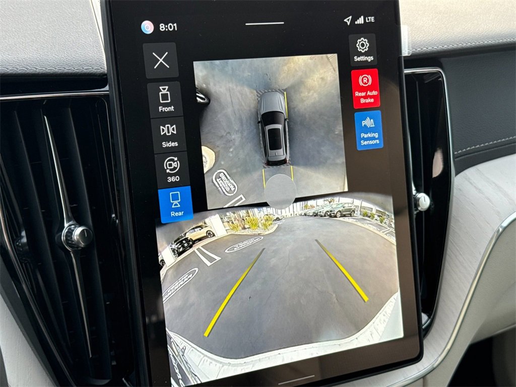 New 2026 Volvo XC60 T8 Ultra w/ Protection Package Premier image 19