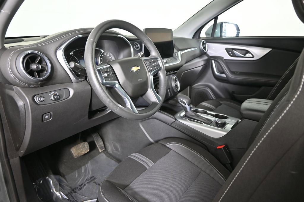 Used 2023 Chevrolet Blazer LT image 22