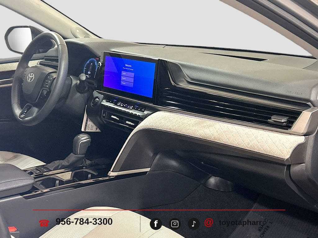 Used 2025 Toyota Camry XLE w/ Premium Package FWD image 29