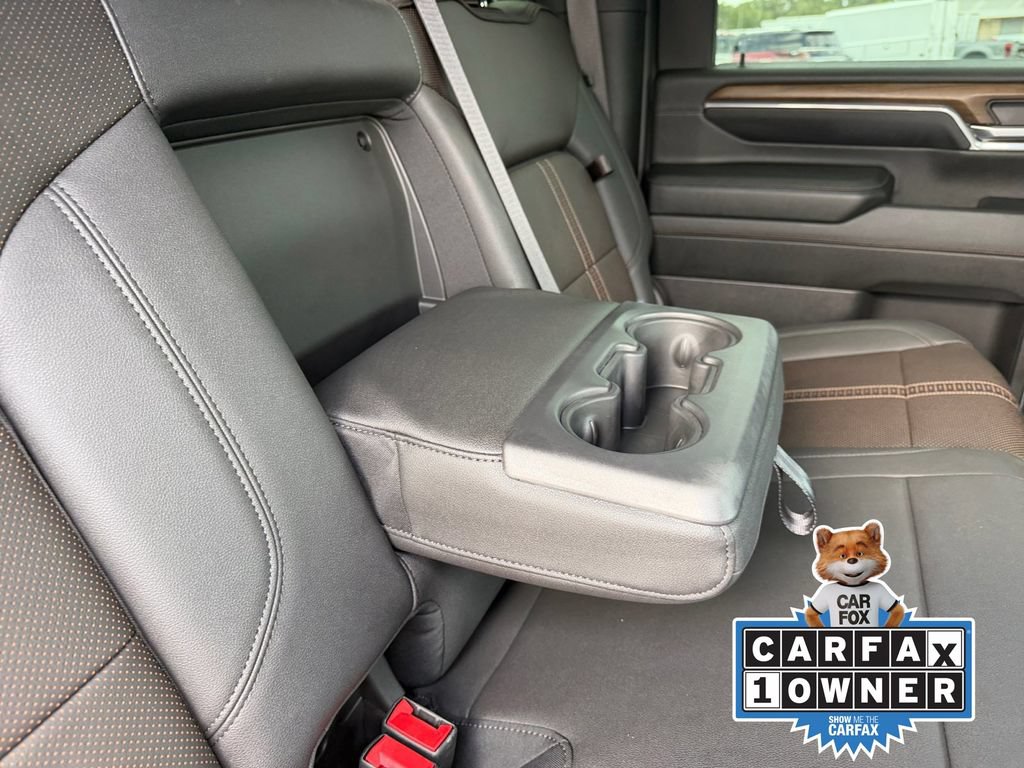 Used 2024 Chevrolet Silverado 2500 High Country w/ Technology Package AWD/4WD image 24