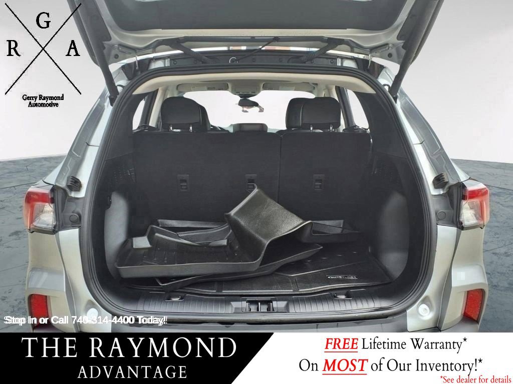 Used 2022 Ford Escape SEL w/ SEL Stealth AWD Package image 14