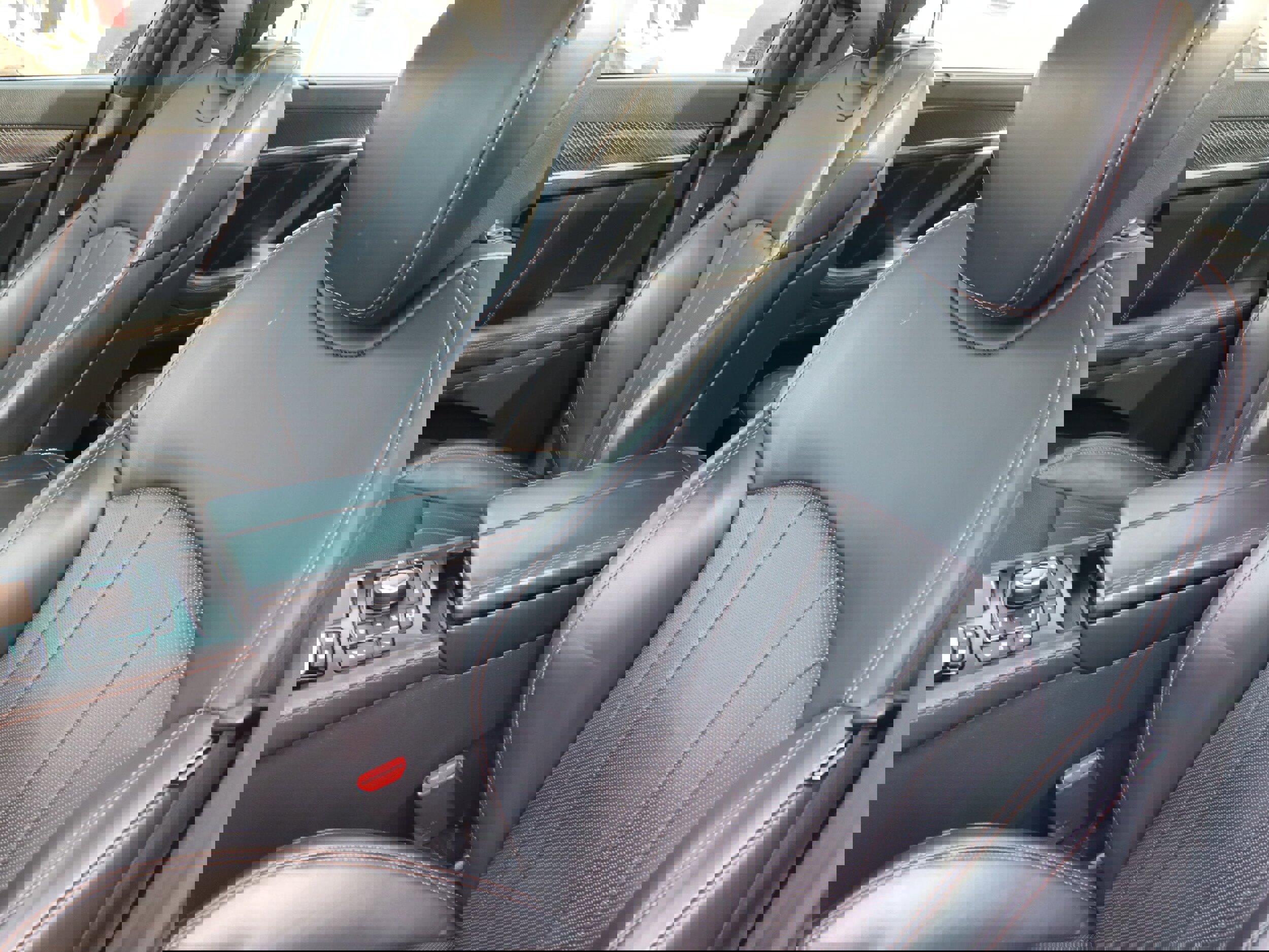 Used 2020 Genesis G80 3.3T Sport image 17