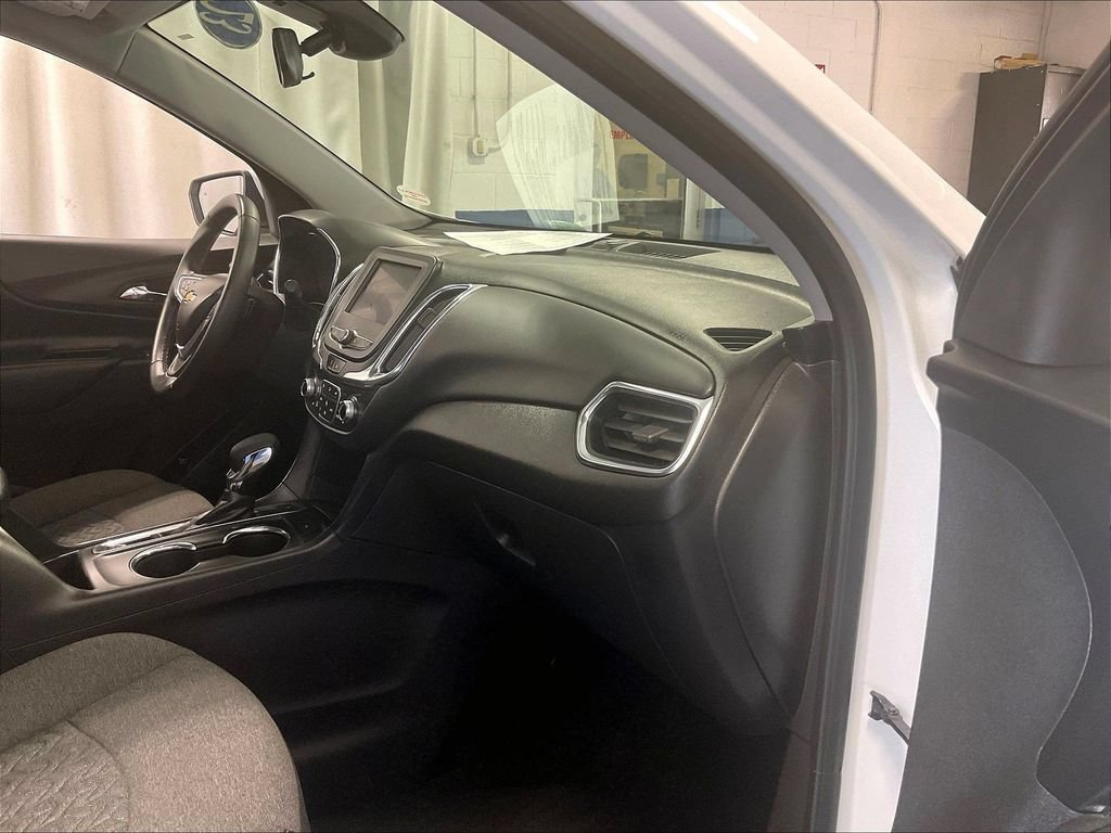 Used 2023 Chevrolet Equinox LT AWD/4WD image 14