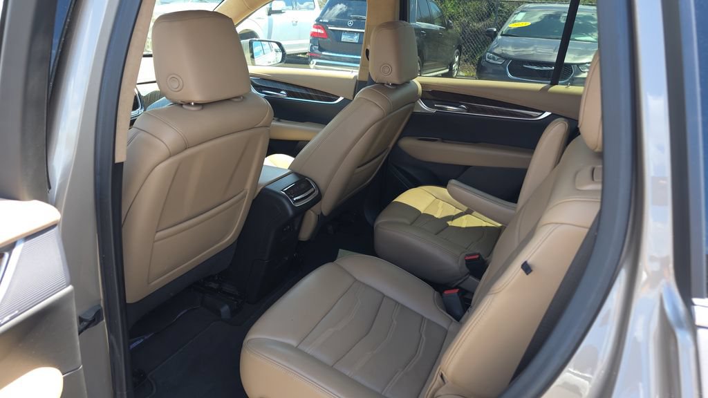 Used 2022 Cadillac XT6 Premium Luxury w/ Platinum Package FWD image 23