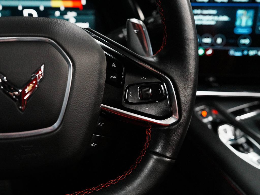 Used 2023 Chevrolet Corvette Stingray Convertible w/ Z51 Performance Package image 28