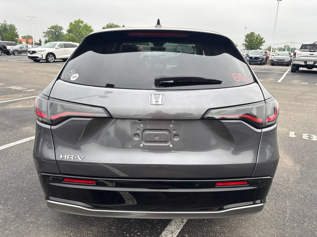 Used 2024 Honda HR-V EX-L image 11