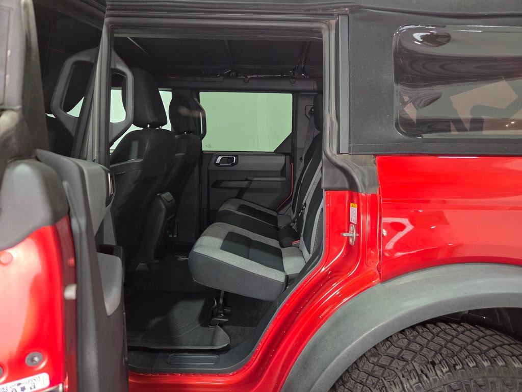 Used 2023 Ford Bronco Big Bend w/ Sasquatch Package AWD/4WD image 15