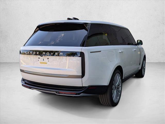 New 2026 Land Rover Range Rover Long Wheelbase SE image 2