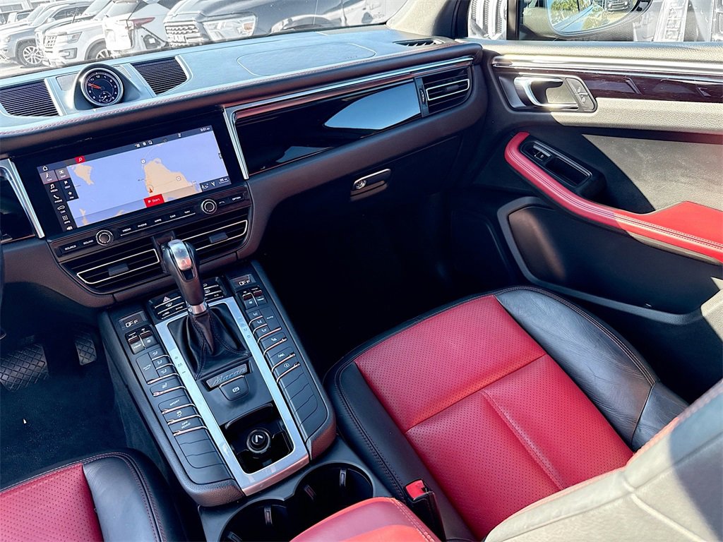 Used 2021 Porsche Macan S image 26