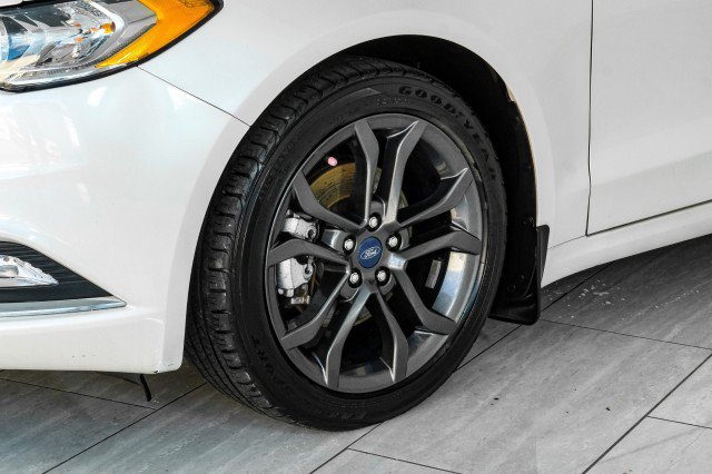 Used 2018 Ford Fusion SE w/ Equipment Group 201A FWD image 53