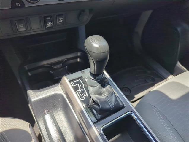 Used 2019 Toyota Tacoma SR5 RWD image 7