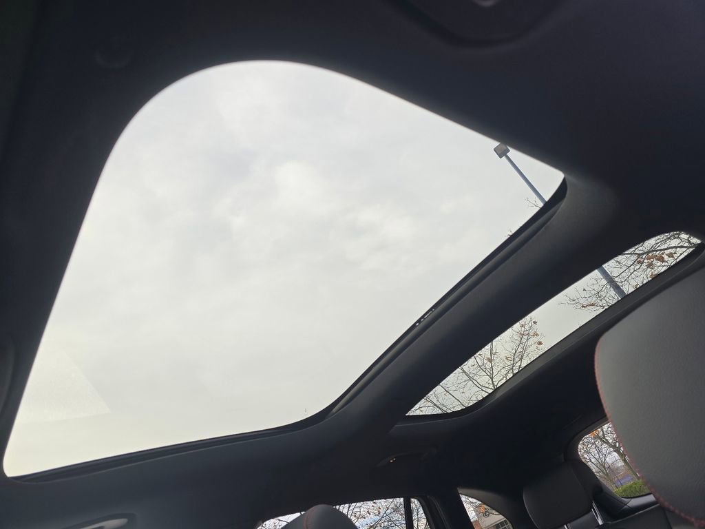 Used 2026 Mercedes-Benz GLA 250 4MATIC image 3