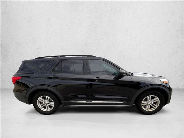 Used 2023 Ford Explorer XLT w/ Equipment Group 202A RWD image 5