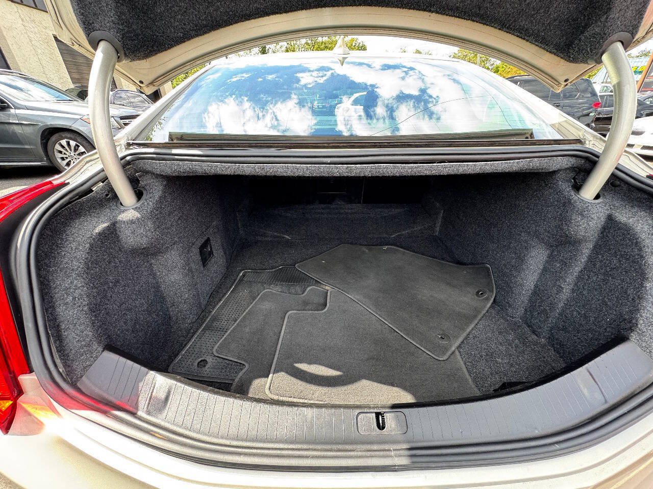 Used 2015 Cadillac XTS Luxury FWD image 23