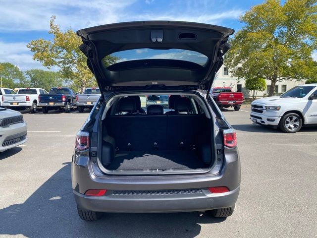 Certified 2020 Jeep Compass Latitude w/ Cold Weather Group image 9