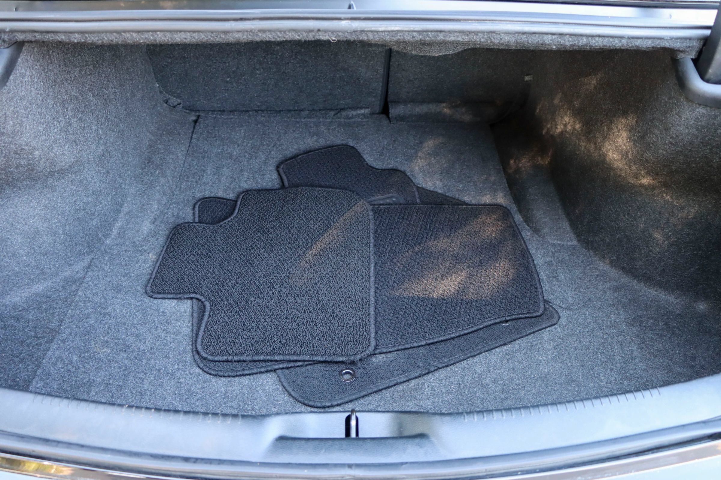 Used 2019 Chrysler 300 C RWD image 23