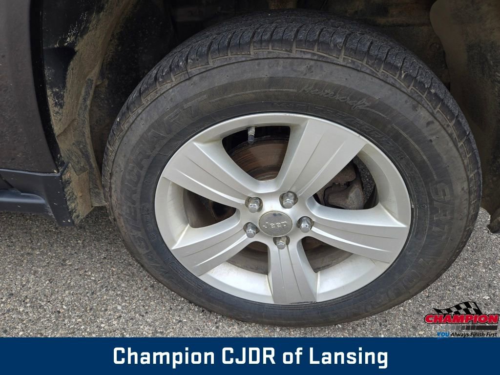 Used 2014 Jeep Compass Latitude AWD/4WD image 14