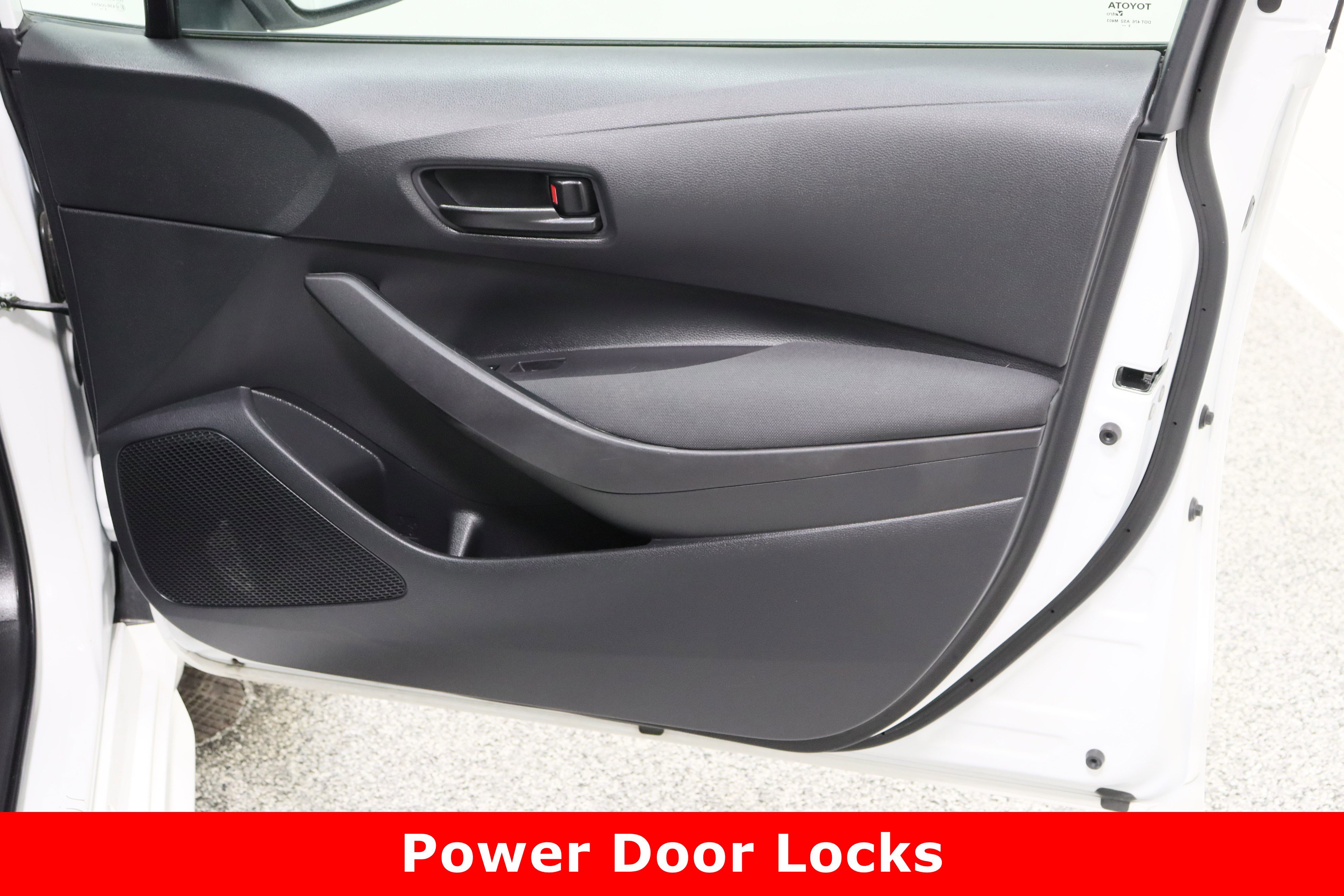 Used 2024 Toyota Corolla LE image 31