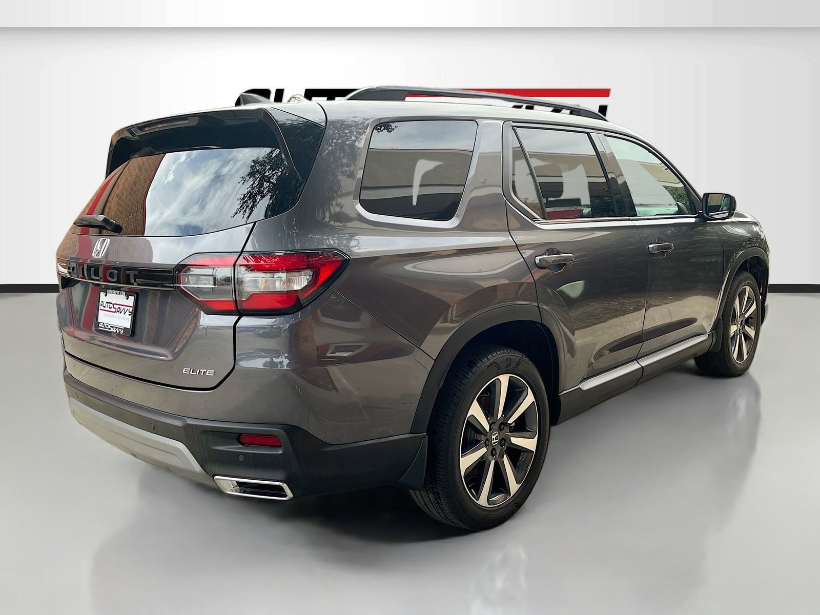 Used 2025 Honda Pilot Elite image 7