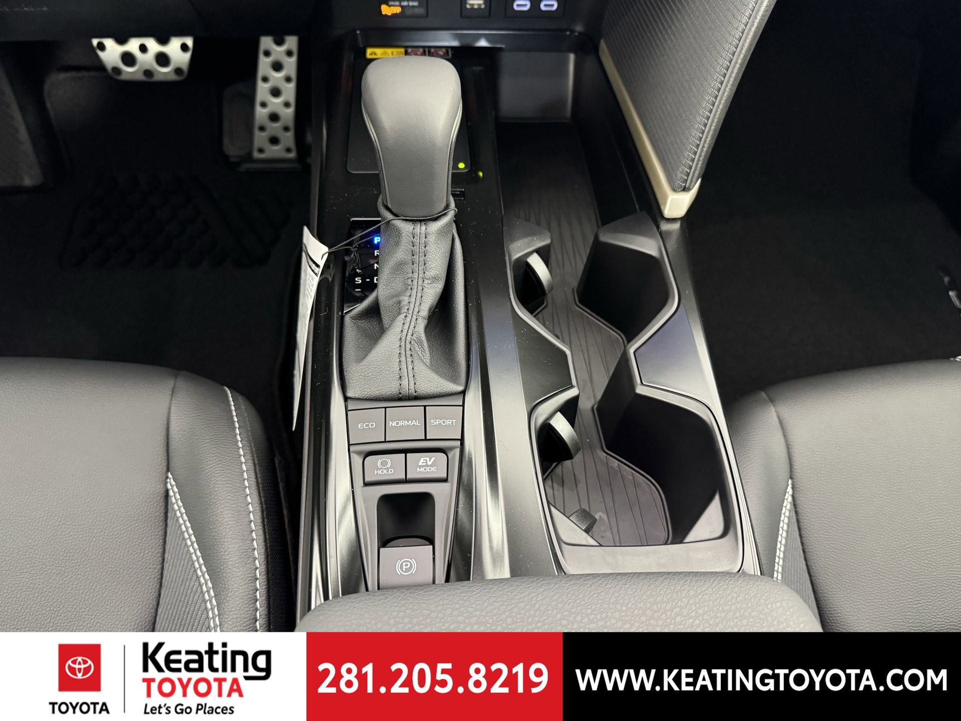 New 2026 Toyota Camry SE FWD image 9