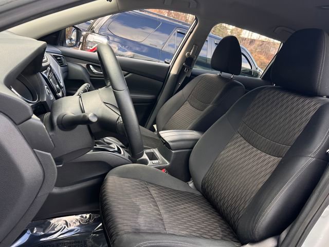 Used 2019 Nissan Rogue SV w/ Premium Package image 13
