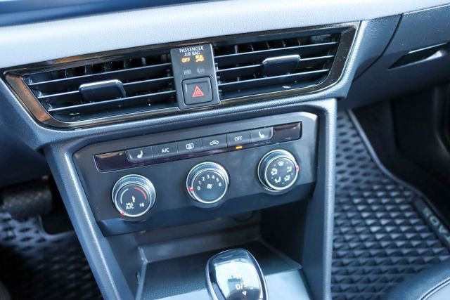 Used 2022 Volkswagen Taos SE image 45