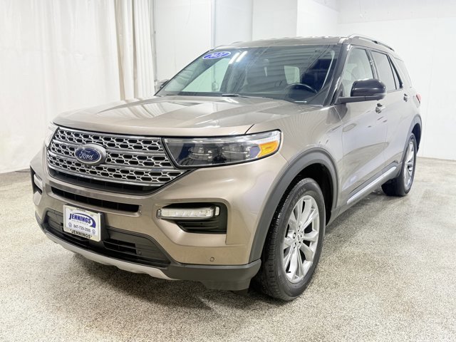 Used 2021 Ford Explorer Limited w/ Equipment Group 301A AWD/4WD image 3