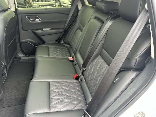New 2026 Nissan Rogue Platinum w/ Platinum Premium Package AWD/4WD image 34