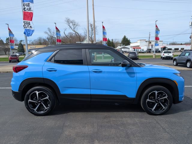 Used 2023 Chevrolet TrailBlazer RS w/ Sun and Liftgate Package image 6