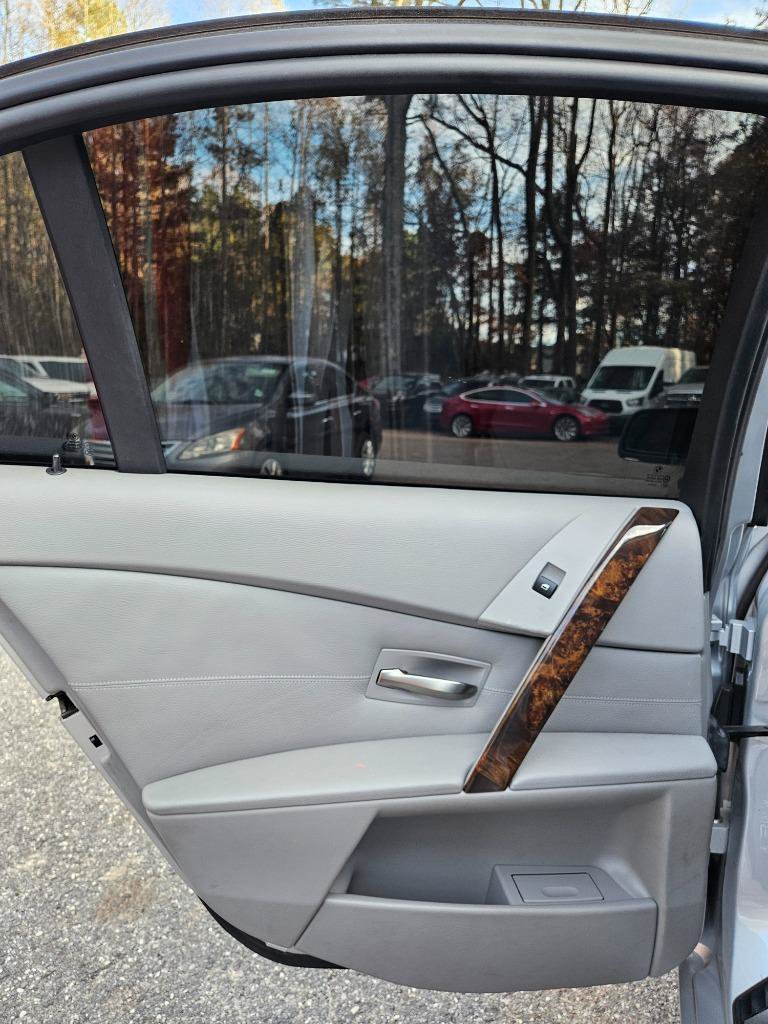 Used 2004 BMW 525i Sedan RWD image 23