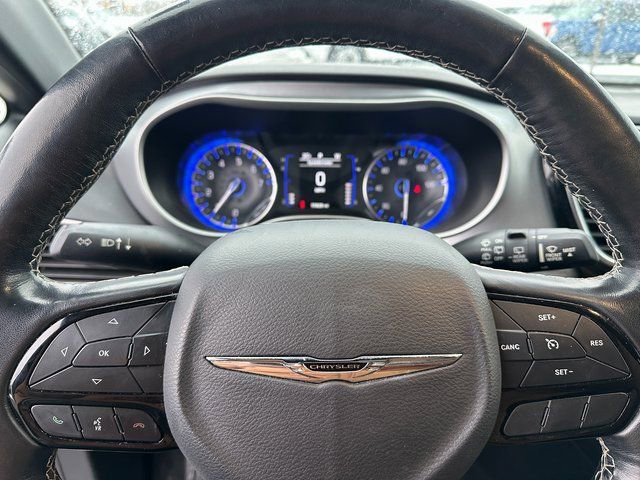 Used 2020 Chrysler Pacifica Touring w/ S Appearance Package image 18