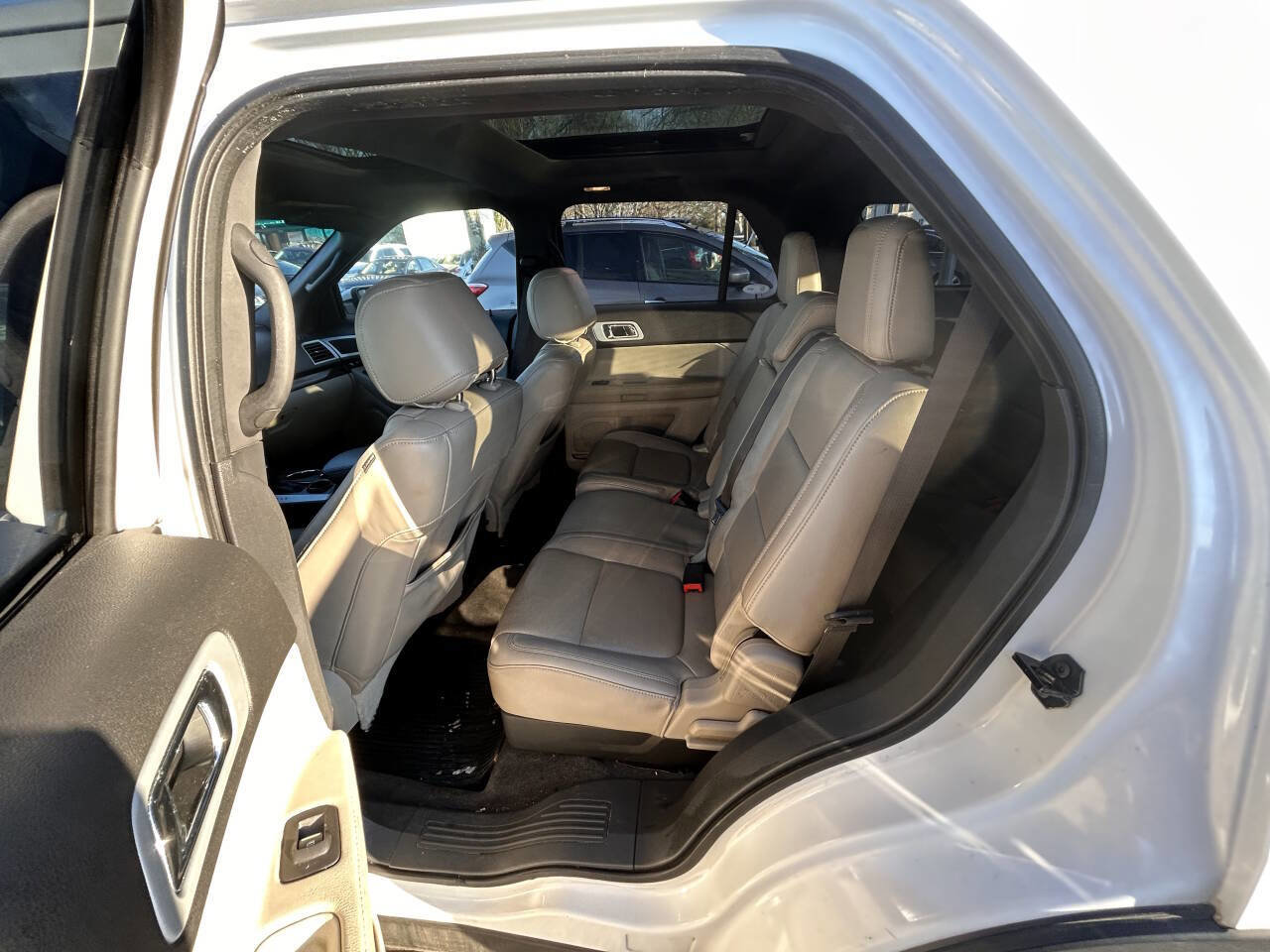 Used 2011 Ford Explorer Limited w/ 301A Rapid Spec Order Code image 14