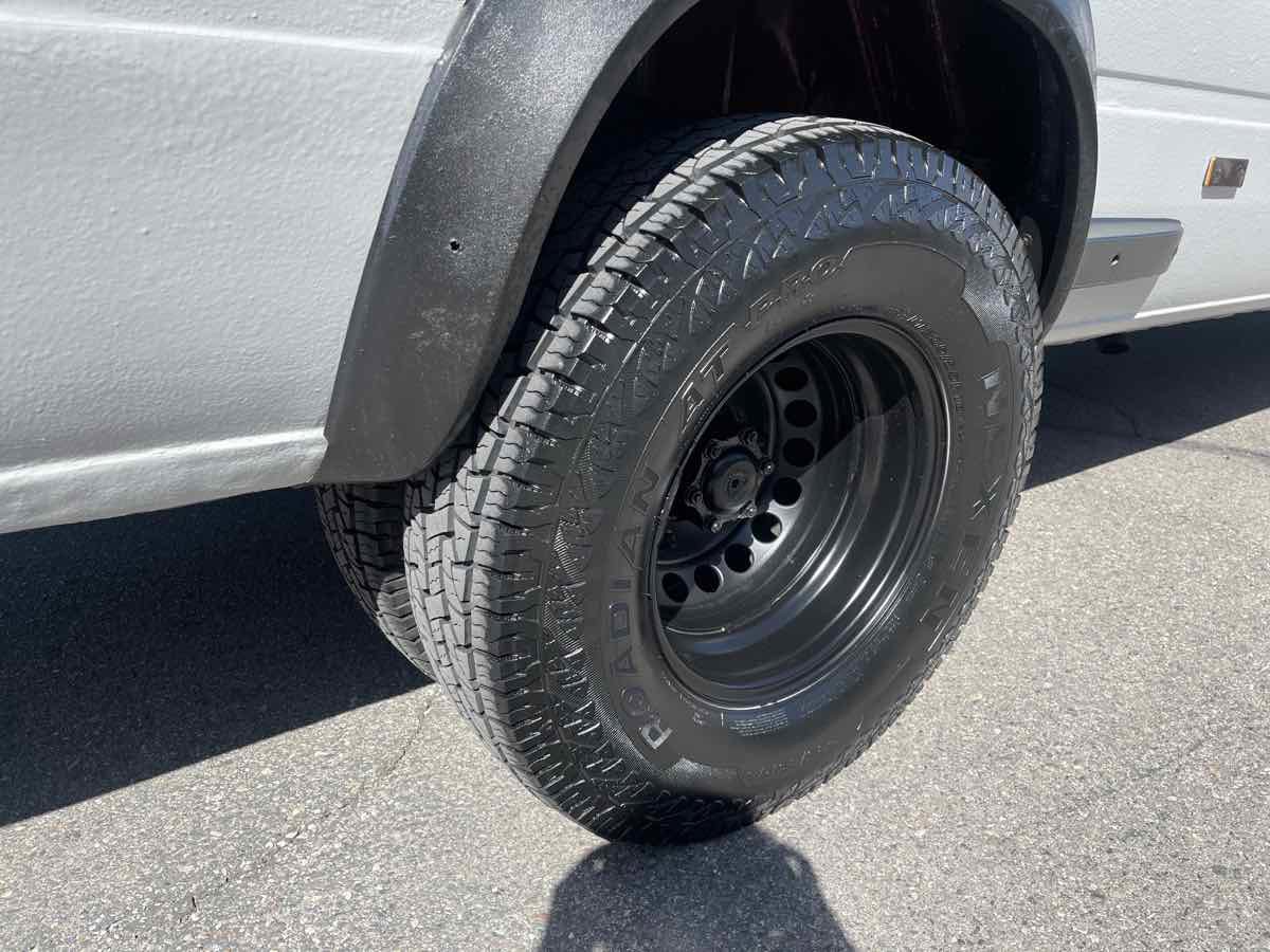 Used 2004 Dodge Sprinter 3500 w/ PWR Convenience Group image 10