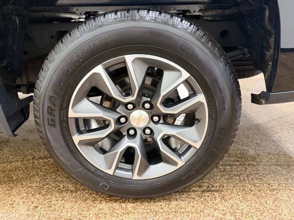 Used 2024 Chevrolet Silverado 1500 LT image 24